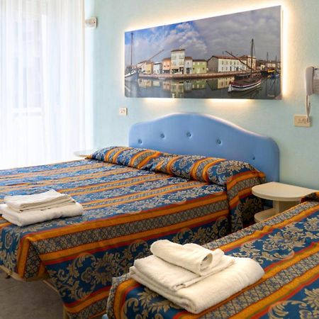 Hotel Tiglio Rimini Exteriör bild
