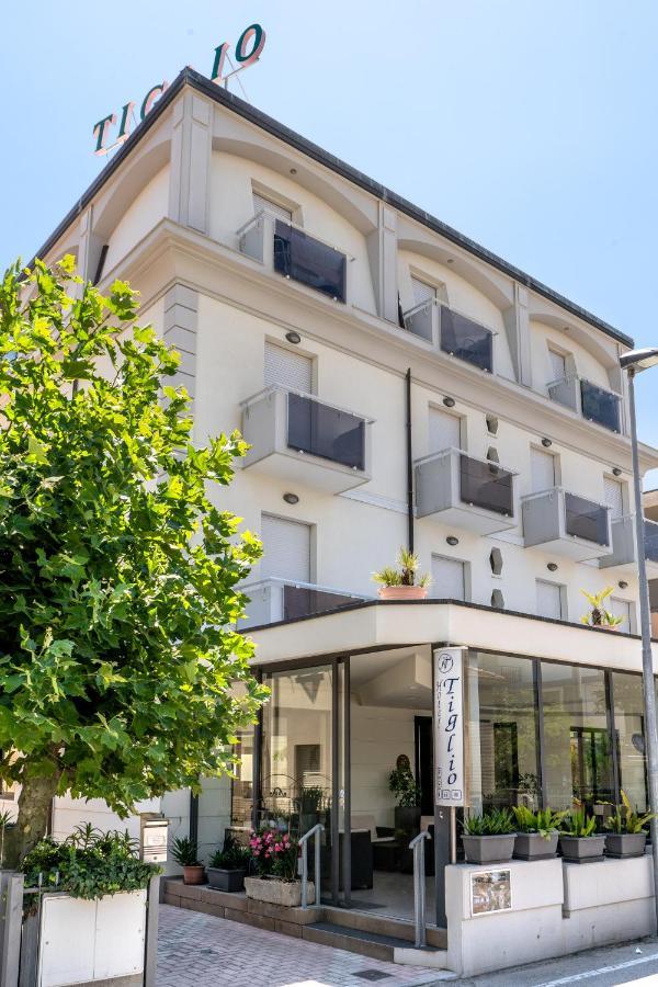 Hotel Tiglio Rimini Exteriör bild